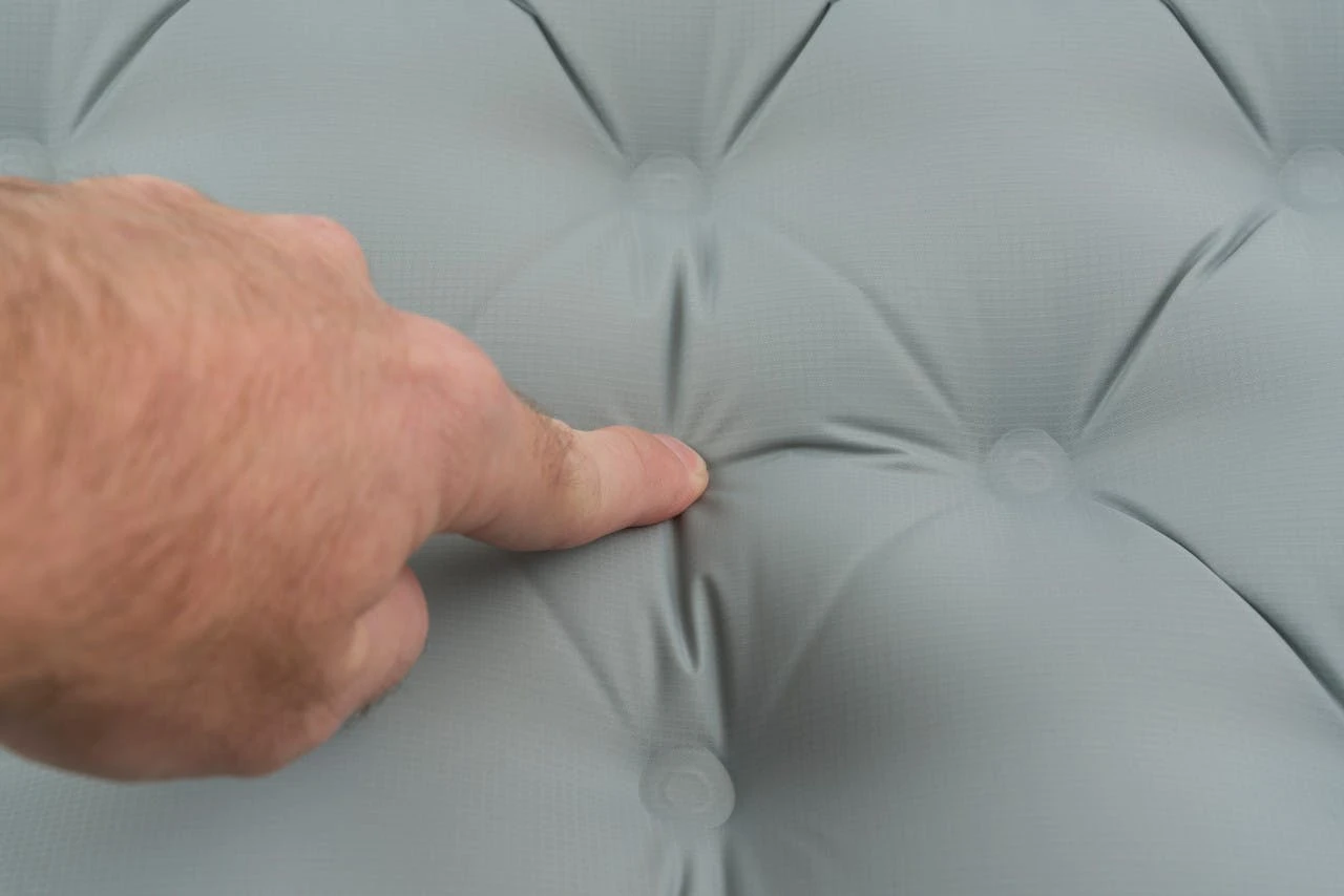 Sea To Summit Ether Light XT Insulated Sleeping Mat - Unisex 10 Sea To Summit Ether Light XT Insulated Sleeping Mat - Unisex - Image 8