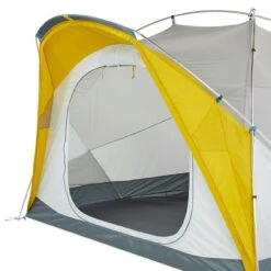 MEC Base Camper 4-Person Tent -Outdoor Gear Shop image 18