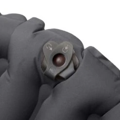 MEC VectAir Insulated Sleeping Pad - Unisex 11 MEC VectAir Insulated Sleeping Pad - Unisex -Outdoor Gear Shop image 1979