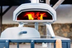 Ooni Karu 12 Multi-Fuel Pizza Oven -Outdoor Gear Shop image 3010