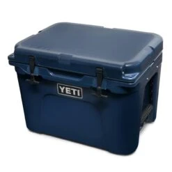 Yeti Tundra 35 Hard Cooler -Outdoor Gear Shop image 3423