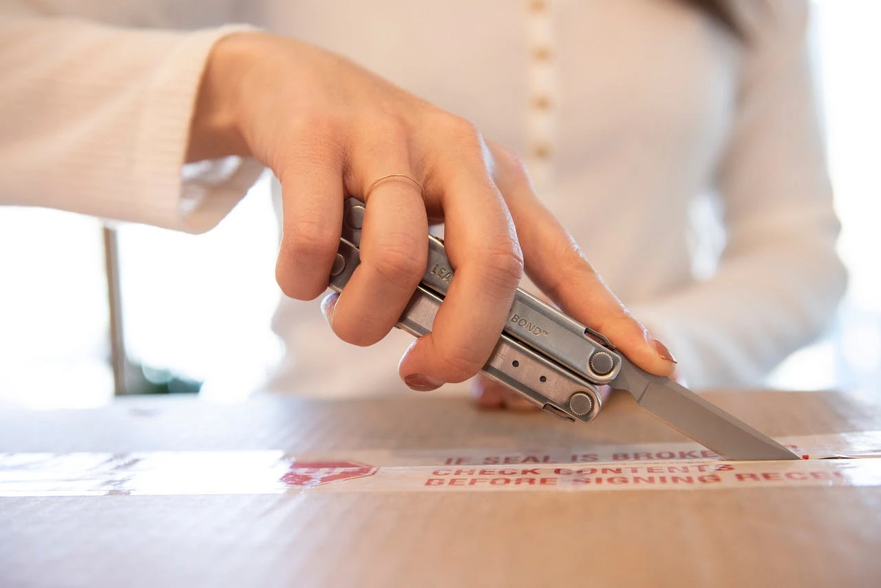 Leatherman Bond Multi-Tool 6 Leatherman Bond Multi-Tool - Image 4