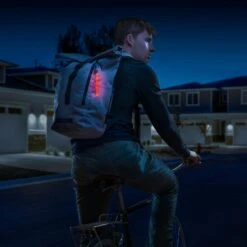 Nite Ize Radiant Rechargeable LED Glow Stick With Disc -Outdoor Gear Shop image 4545